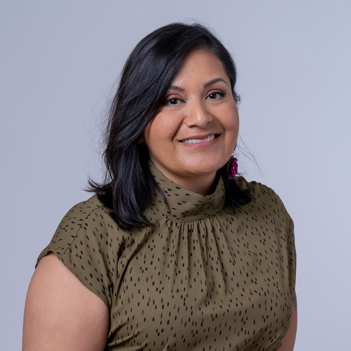 Sara Pastrana (Flourishing Fibers), Graphic Designer and Fiber Artist