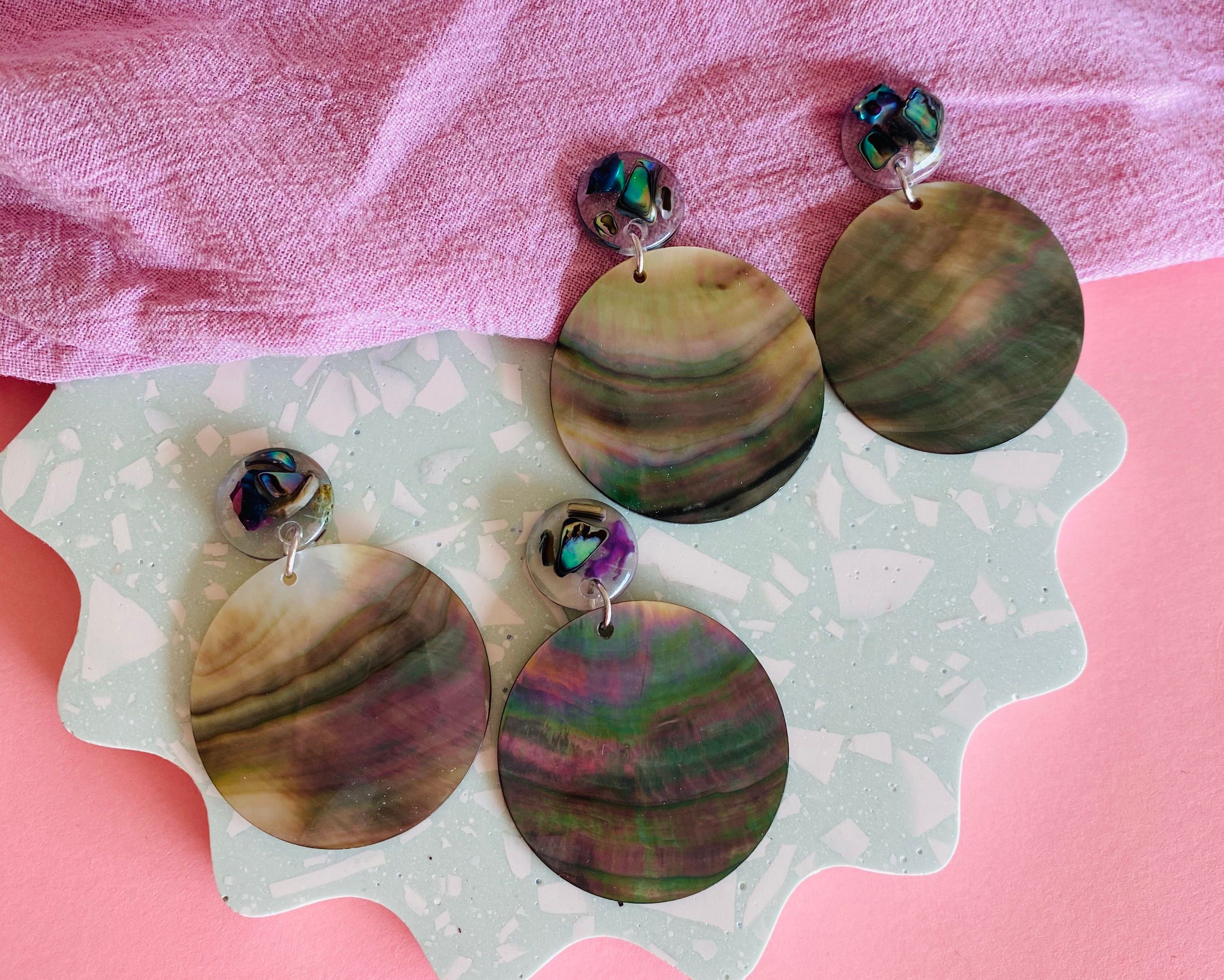 8. From Idea to Earrings: Learn Resin Jewelry with Mia Winston-Hart