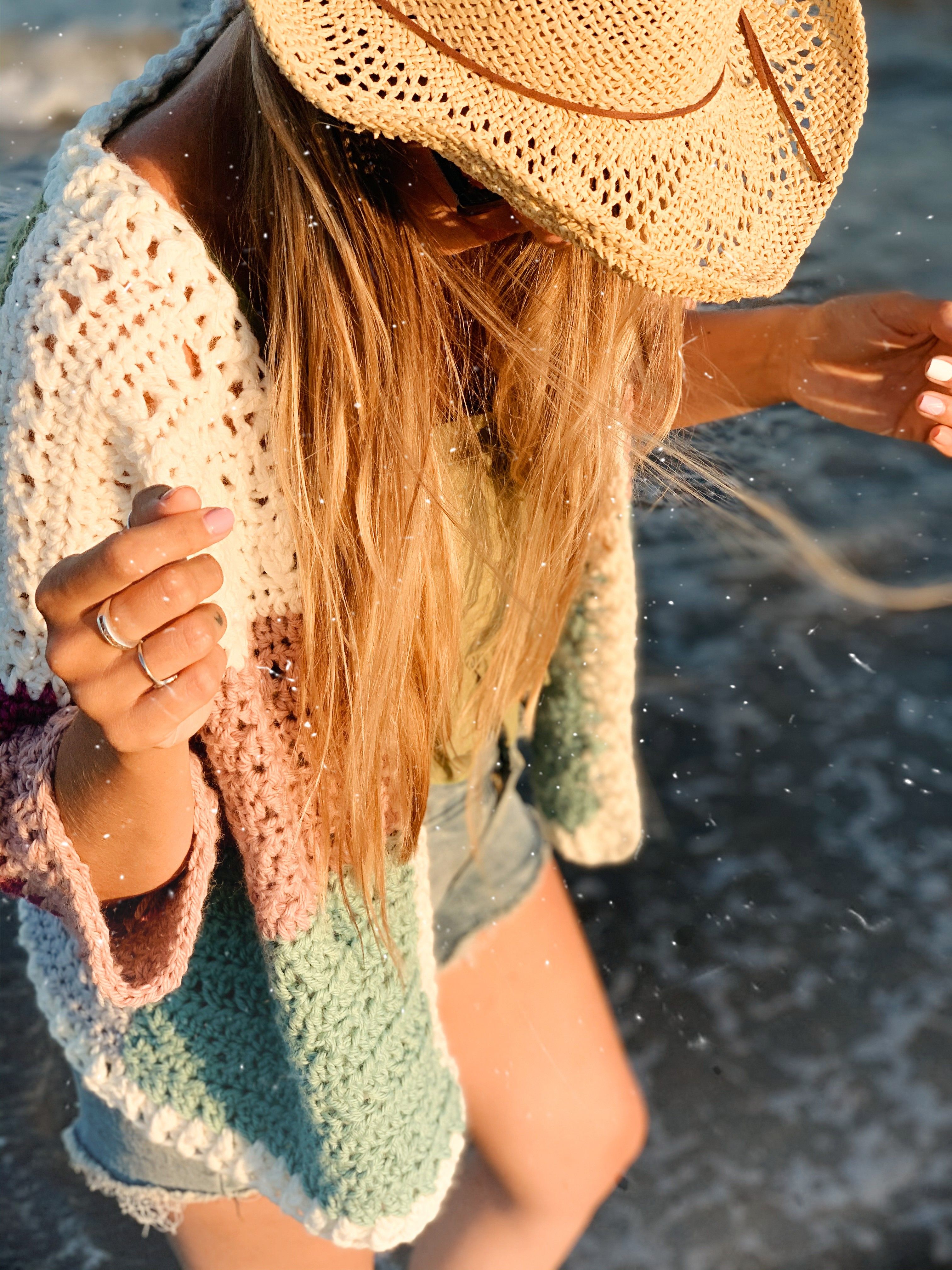 Express Romance Through Crochet: Alelí's Techniques by Alelí Deco Crochet