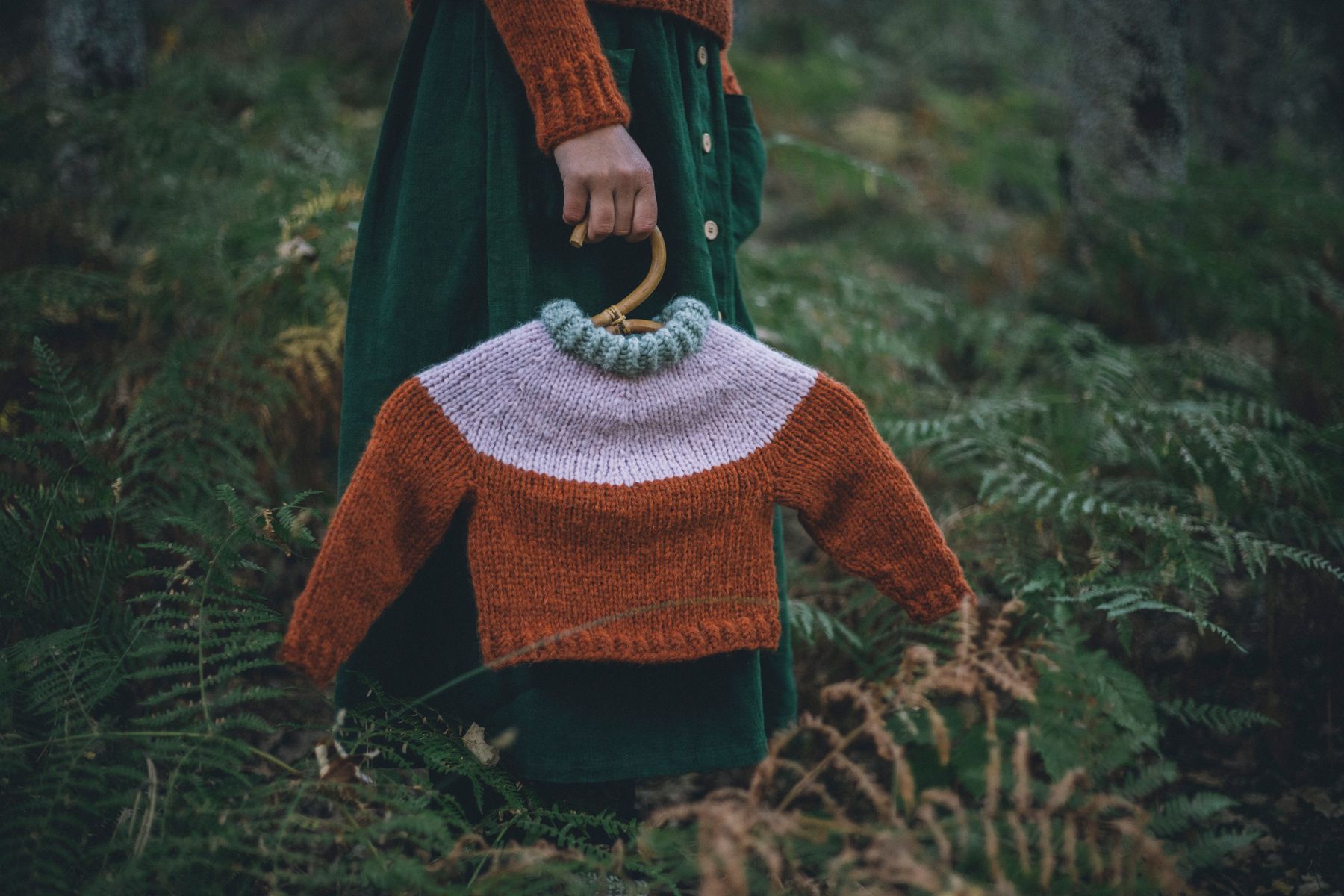 3. Diseña tu Propia Ropa Tejida: Aprende con Carmen García de Mora