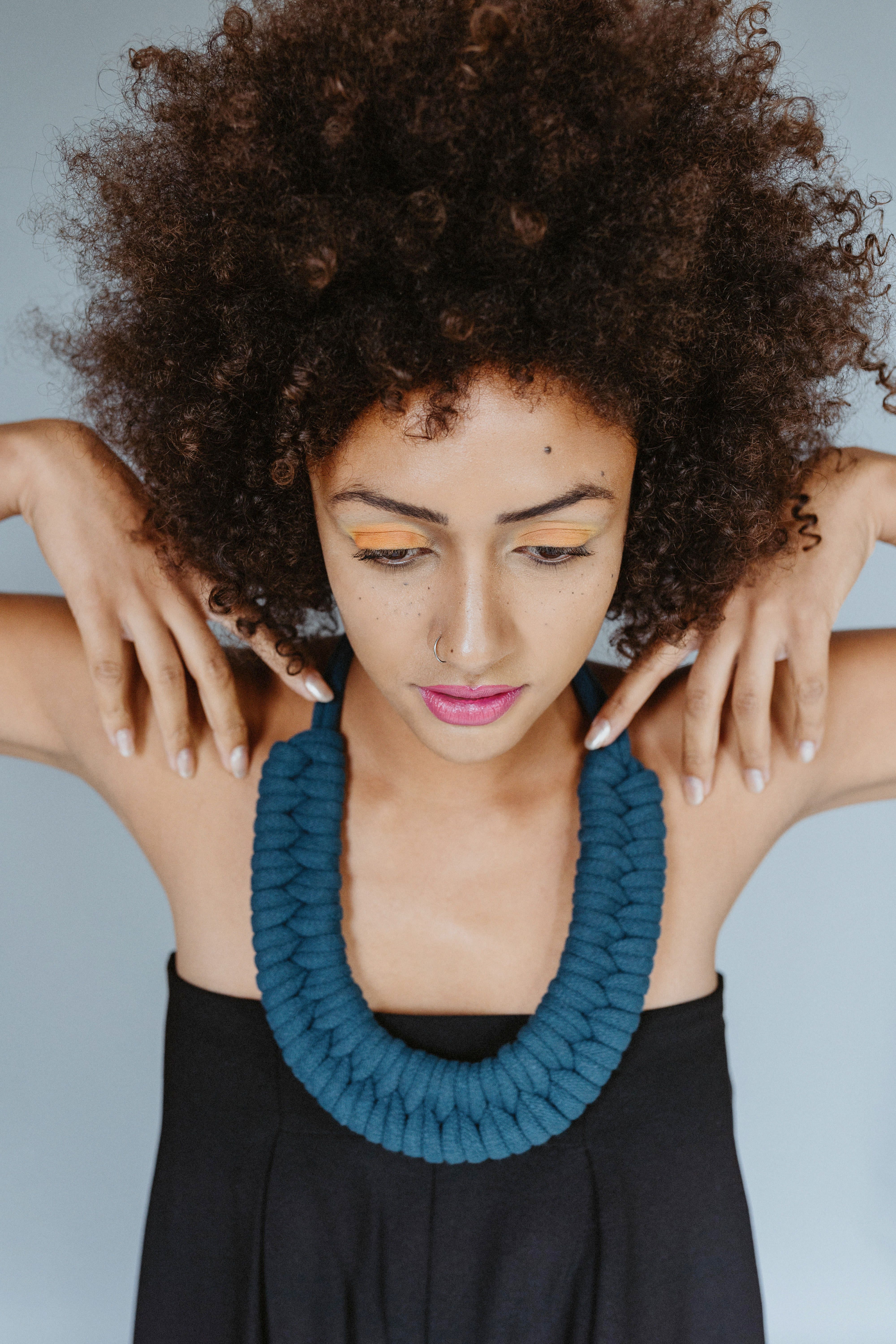Rope Jewelry for Beginners - Master Necklace Making with Expert Tips from Beth Pegler Rope Jewelry for Beginners - Master Necklace Making with Expert Tips from Beth Pegler