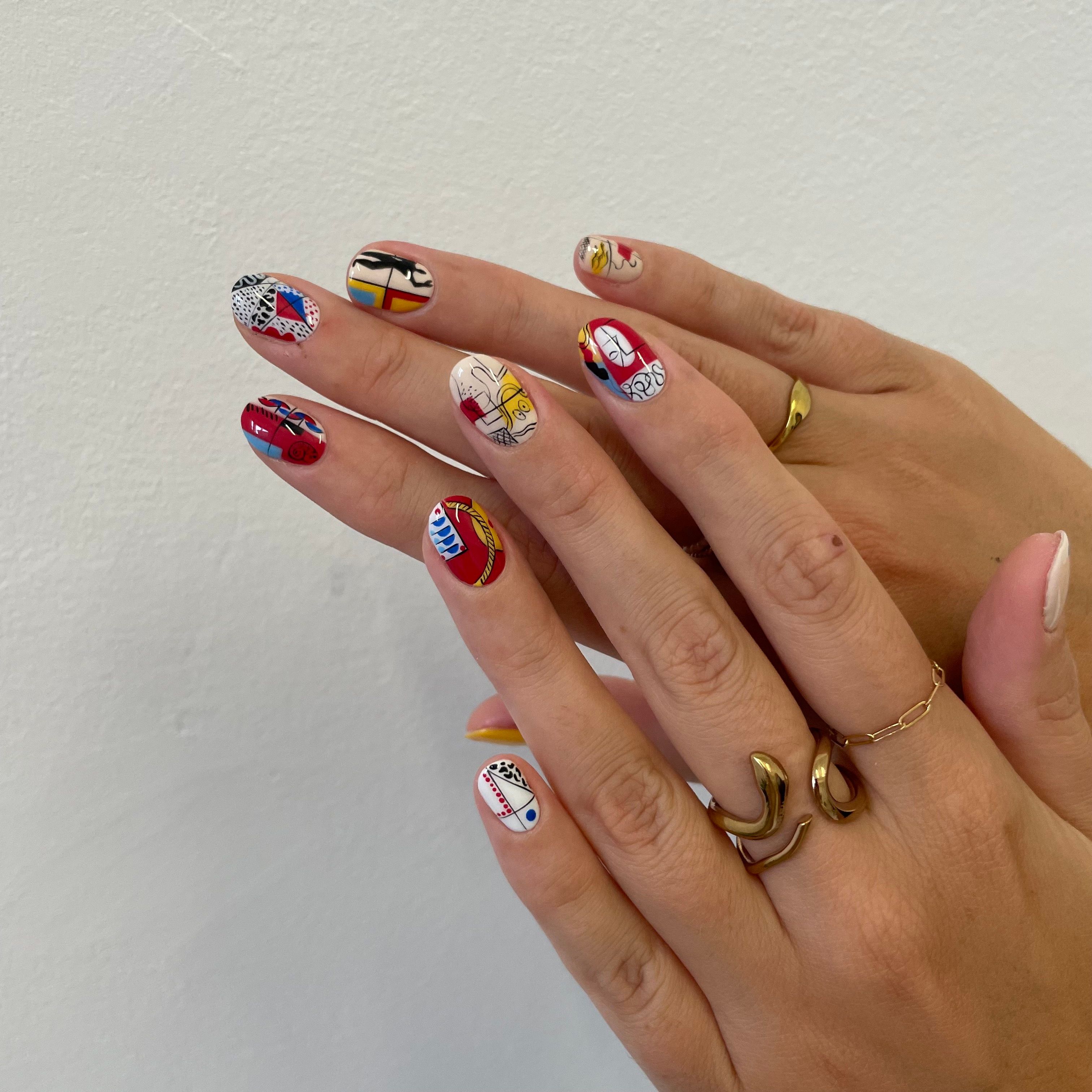 10. The Art of Expressive Nails: Create with Violetta Kurilenko
