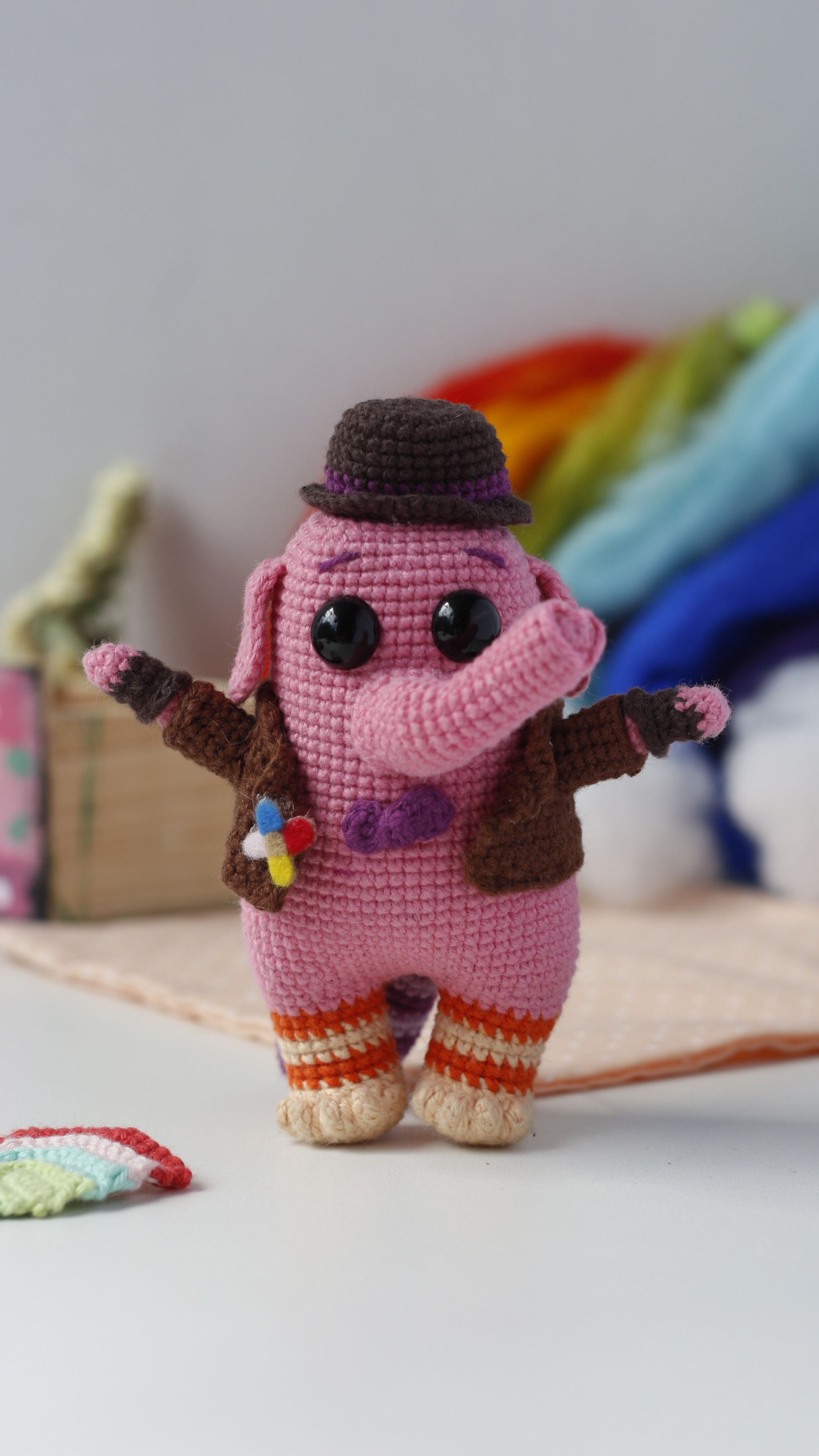 2. From Yarn to Character: Learn Amigurumi with Lhylaraña