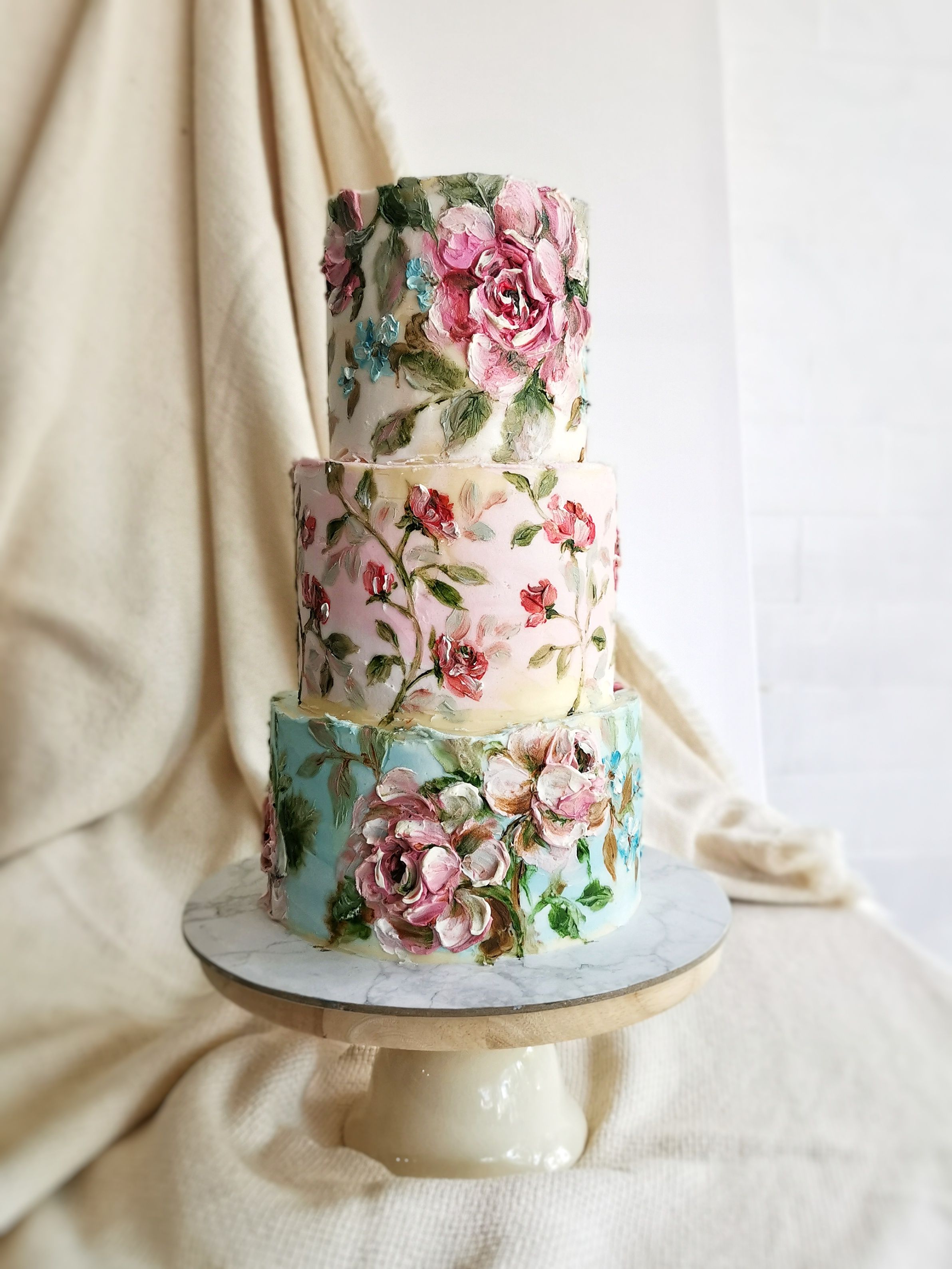 Buttercream Flowers Made Simple: KWUN's Guidance by Butter Blossoms (KWUN)