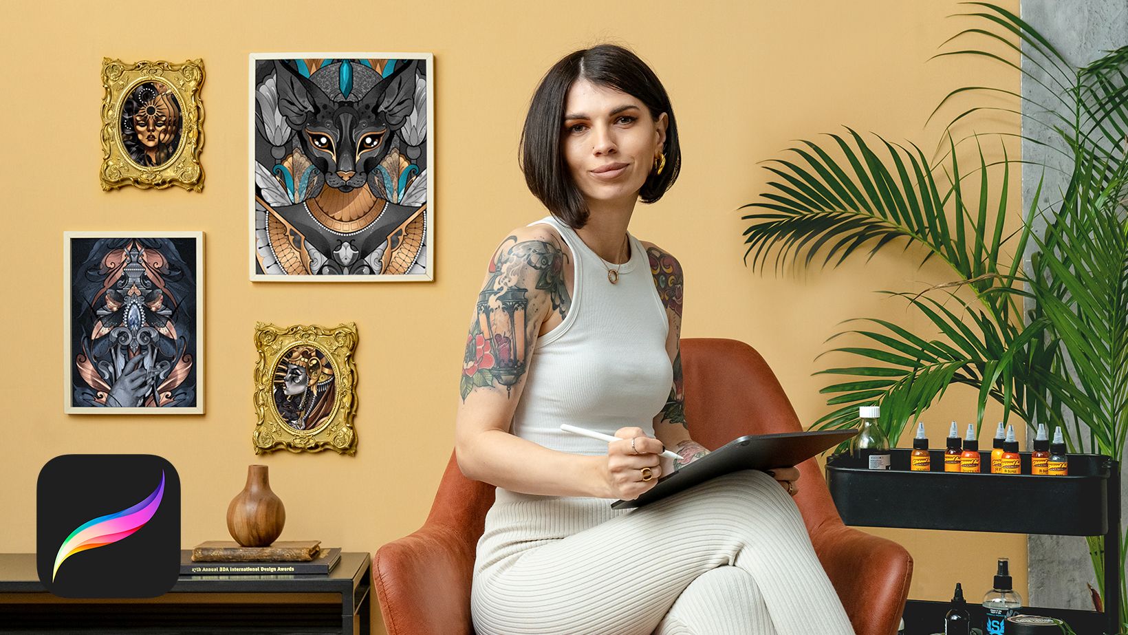 Ontwerp artistieke tatoeages met goudeffecten in Procreate