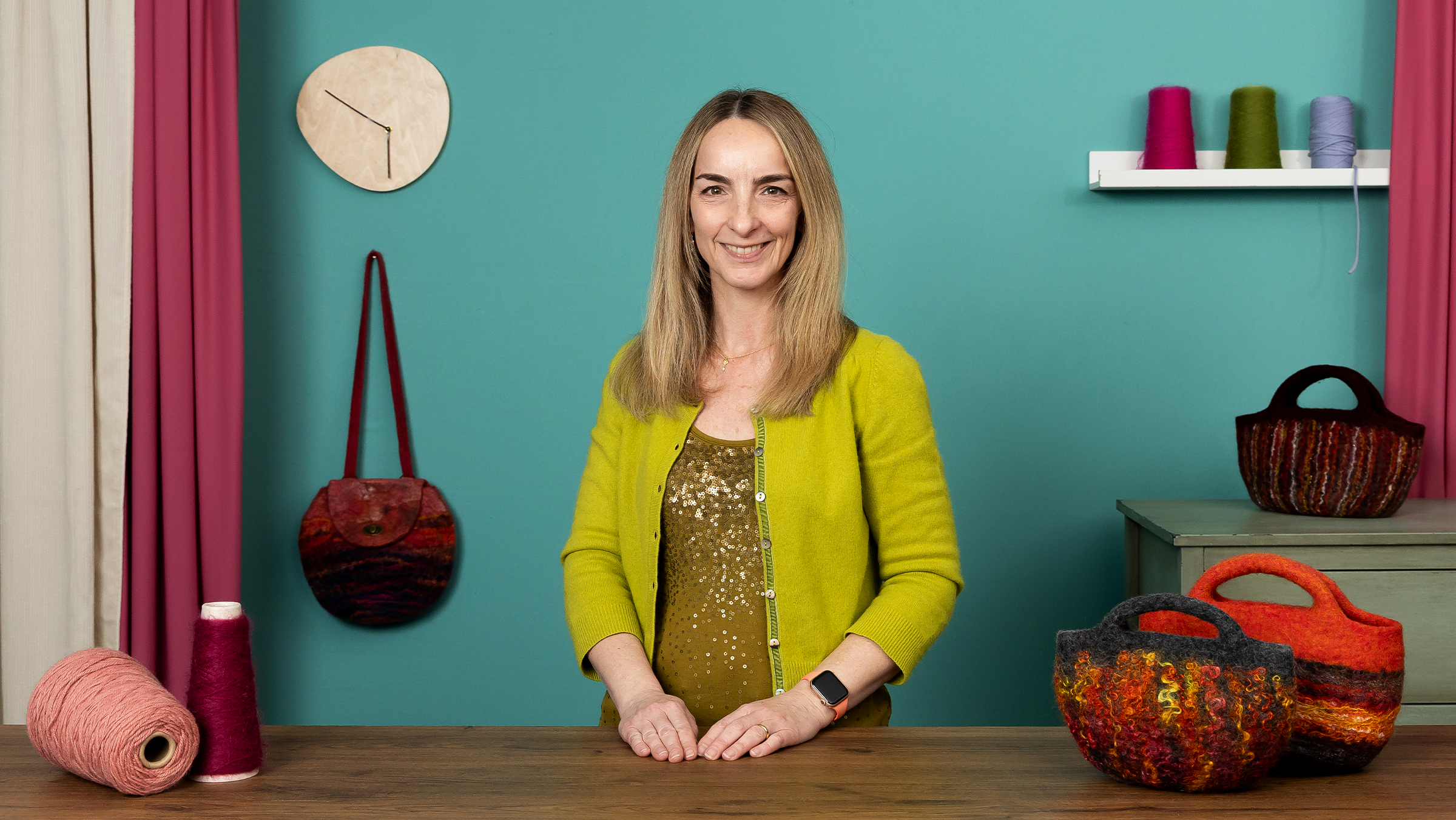 Creazione di borse in feltro bagnato su misura utilizzando tecniche avanzate