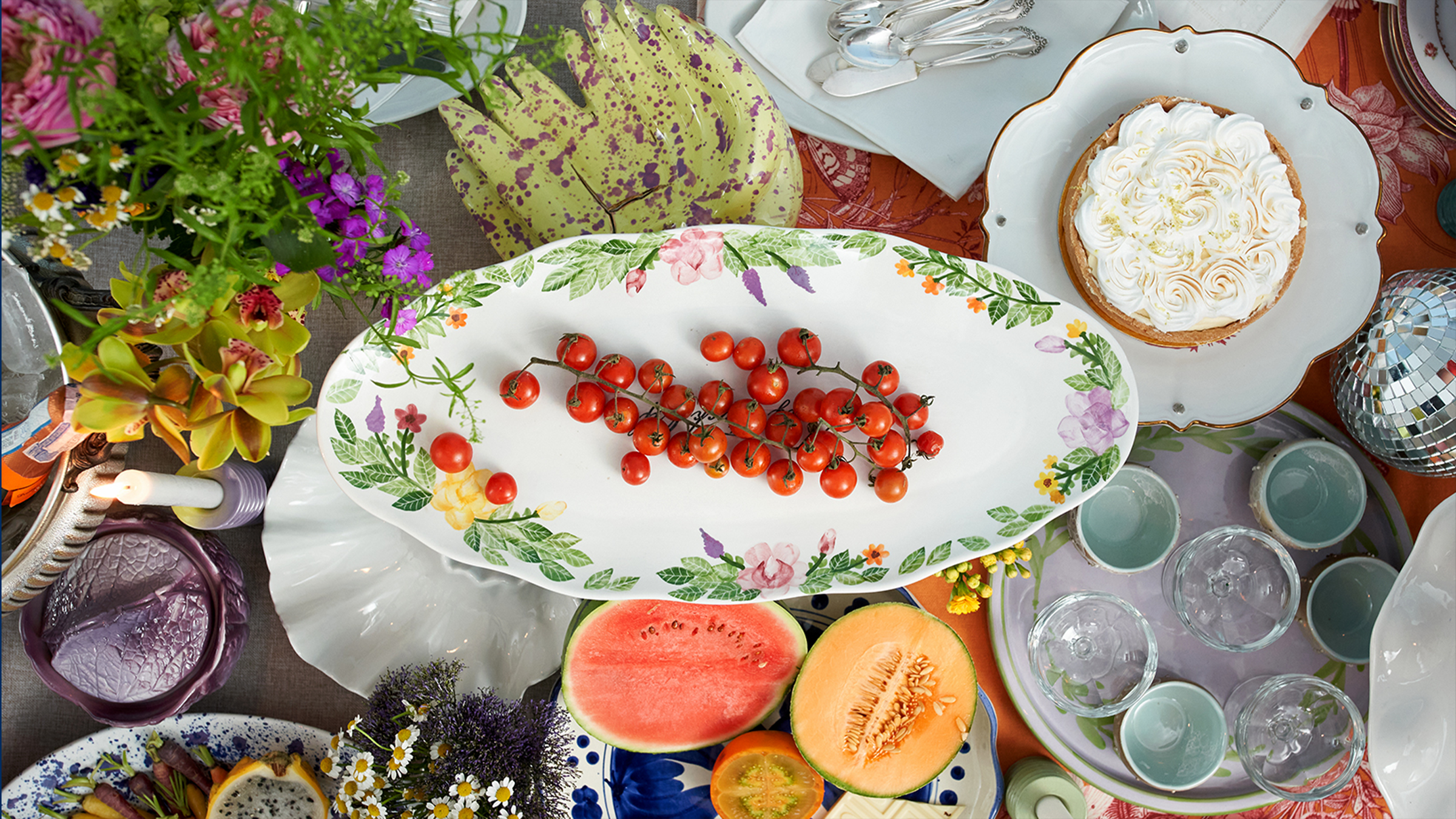 Intro to Tablescaping: Styling Dinnerware Arrangements
