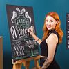 Conception et création de lettering sur ardoise. Un cours de Calligraphie , et Typographie de Paola Vecco