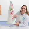 Cake design floral: pinte com manteiga de cacau. Curso de Craft, e Cozinha por Emily Hankins