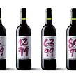 Vino Cosechero 2014. Un proyecto de Br, ing e Identidad, Caligrafía, Diseño gráfico y Packaging de Oriol Miró Genovart - 22.11.2014