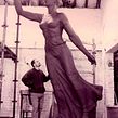 Godnes ,Stratfort Center.. Escultura projeto de Rafa Zabala - 13.05.2017