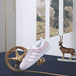 "Nothing is sacred" // Adidas. Design de produtos, Fotografia, Retoque fotográfico, Br, ing e Identidade, e Direção de arte projeto de Flaminguettes - 01.09.2016