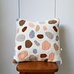 Terrazzo II. Un projet de Artisanat, Broderie, Design  et Illustration traditionnelle de Carolina Bello - 06.05.2019