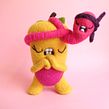 Pommie and Worm are ready to rumble!. Un proyecto de Bellas Artes, Artesanía, Diseño de personajes, Escultura y Art to de droolwool - 25.05.2020