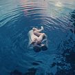 Drowning in Blue (2017) Ein Projekt aus dem Bereich Fotografische Komposition, Analogfotografie, Artistische Fotografie und Porträtfotografie von Irene Cruz - 15.02.2017