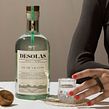 Desolas. Un proyecto de Br, ing e Identidad, Diseño y Packaging de VVORKROOM - 23.07.2019