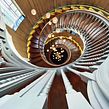Staircases of London . Un proyecto de Fotografía arquitectónica, Fotografía para Instagram, Arquitectura interior, Diseño de interiores, Fotografía Lifest, le, Fotografía con móviles y Fotografía de Jack Fleming - 23.09.2020