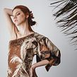 VESTIDO TRÓPICA MAXI ASIMÉTRICO UN HOMBRO VOLUMEN TEXTURA. Un proyecto de Diseño y Diseño de moda de Natalia Londoño - 01.06.2018