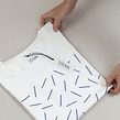 Camisetas Depeapa. Un proyecto de Diseño de moda, Fotografía de producto, Ilustración tradicional y Serigrafía de Depeapa - 16.03.2021