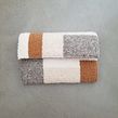Muted Tones Punch Needle Clutch Ein Projekt aus dem Bereich Erweiterungsentwicklung, Stickerei und Weben von Micah Clasper-Torch - 27.04.2021