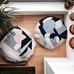Cushions and Pillows. Un proyecto de Tejido, Diseño y DIY de Rose Pearlman - 11.06.2021