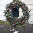 Jamie Oliver at Christmas - Floral styling for the annual festive special broadcast in the UK on Channel 4.. TV, Film, Video, TV, and Set Design project by Bloom And Burn - 12.19.2020
