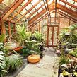 Indoor Greenhouse. Un proyecto de 3D, Arquitectura, Diseño de interiores y Retoque fotográfico de Nina Marie - 10.04.2021