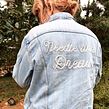 Custom Embroidered Denim. Een project van Borduurwerk, Craft y Textiel van Cristin Morgan - 18.08.2021