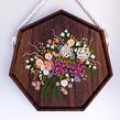 Wedding Bouquet Commission. Un proyecto de Tejido, Bordado, Artesanía y Carpintería de Sara Pastrana (Flourishing Fibers) - 23.08.2021