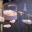 Pandora Flower Meadow Window Display. Un proyecto de Papercraft y Diseño de Sarah Louise Matthews - 31.08.2021