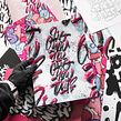 "Are you in, or are you out?". Un proyecto de Ilustración digital, Lettering digital, Lettering y Caligrafía de Snooze One - 27.09.2021