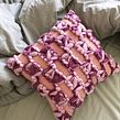 Cushions. Design, Arts, Crafts, Interior Design, Interior Decoration, Decoration, Lifest, and le Photograph project by Sophie Graney - 11.15.2021