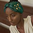 BANDANA RUELLIA / ARETES CATTLEYA. Un progetto di Illustrazione tradizionale, Design di gioielli, Design di accessori e Fashion design di MULATT - 02.12.2021