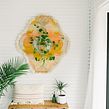 The Achieving Peacemaker - Macrame Wall Plater. Een project van Macramé, Textiel verven,  Beeldende kunst, Craft,  Interieurdecoratie y  Creativiteit van Demi Mixon - 16.12.2021