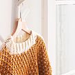 Karma Sweater- Libro The Sewing Box Magazine . Crochet, Creativit, and Fiber Arts project by Laura Algarra - 01.18.2022