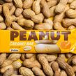 Peanut caramel bar. Naming, Br, ing e Identidade, Packaging, Design gráfico, Design, Ilustração tradicional, e Design de personagens projeto de Boo Republic (Marios Georntamilis) - 29.12.2018