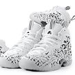 Nike “Hey Penny” Foamposite. Design de produtos, Ilustração tradicional, Design, Lettering, Tipografia, e Design de moda projeto de Rich Tu - 06.03.2022