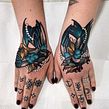 Hand tattoos. Een project van  Tatoeageontwerp van Olie Siiz - 08.05.2022