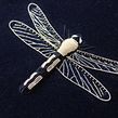Goldwork Dragonfly. Un projet de Broderie, Couture, Art textile , et Artisanat de Talisa May - 22.05.2022