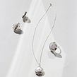 Silver Pearl Jewelry Set. Design de acessórios, e Design de joias projeto de Maike Siegel - 11.06.2022
