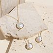 Gold Pearl Jewelry Set. Design, Jewelr, Design, Accessor, and Design project by Maike Siegel - 06.11.2022