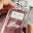 Engraving & Paint | Dior. Caligrafia, H, e Lettering projeto de Nanda Type - 15.12.2021