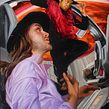 Let’s see you dip, Space Cowboy. Een project van Traditionele illustratie,  Beeldende kunst y  Olieverfschilderij van Anetta Lukjanova - 18.08.2022