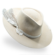 The White Dove . Design de moda projeto de NOMADE MODERNE HATS - 08.10.2022
