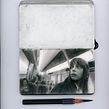 Chloé in the metro. Een project van Tekening met potlood,  Portrettekening, Realistische tekening y  Artistieke tekening van Sim Sim - 19.10.2022