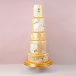 Metallic gold wedding cake with hand painted peonies. Traditional illustration, Painting, and Creativit project by Emily Hankins - 11.17.2022