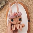 Pini, La coneja con Ojos Bordados by Virreinata. Un progetto di Design, Uncinetto, Amigurumi, Maglia e Fiber Art di Virreinata - 20.04.2022