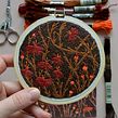 Dos versiones de unas flores. Traditional illustration, Embroider, and Drawing project by Yamila Yjilioff - 06.26.2023