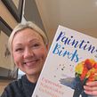 Watercolour Bird book now on pre-order . Un proyecto de Pintura a la acuarela de Sarah Stokes - 13.01.2024