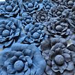 Denim Flowers Installation. Un proyecto de Diseño textil y Diseño de moda de Svetlana Faulkner - 24.06.2024